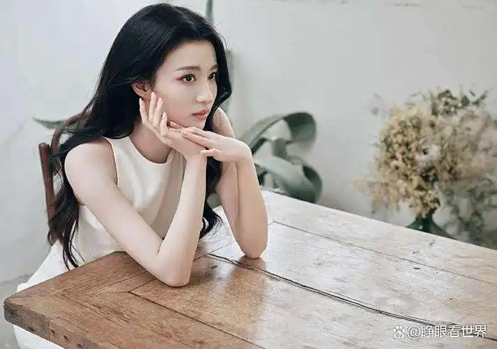 刘诗诗气质如兰_娱乐圈最漂亮的女明星_杨幂顶级流量