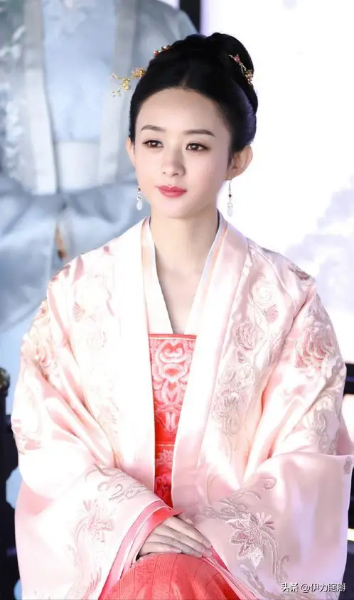赵丽颖与冯绍峰婚姻真相_赵丽颖早期网暴经历_没有黑料的明星,