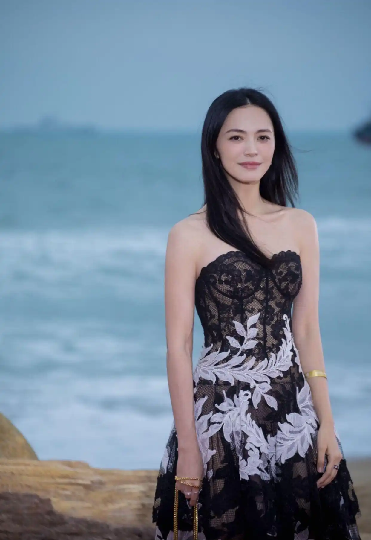 娱乐圈明星洗白案例_哪些曾经黑料很多的明星被洗白,_成功洗白明星故事