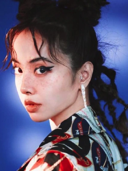 雀斑妆 欧阳娜娜雀斑妆 宋祖儿雀斑妆_国内雀斑多的女明星